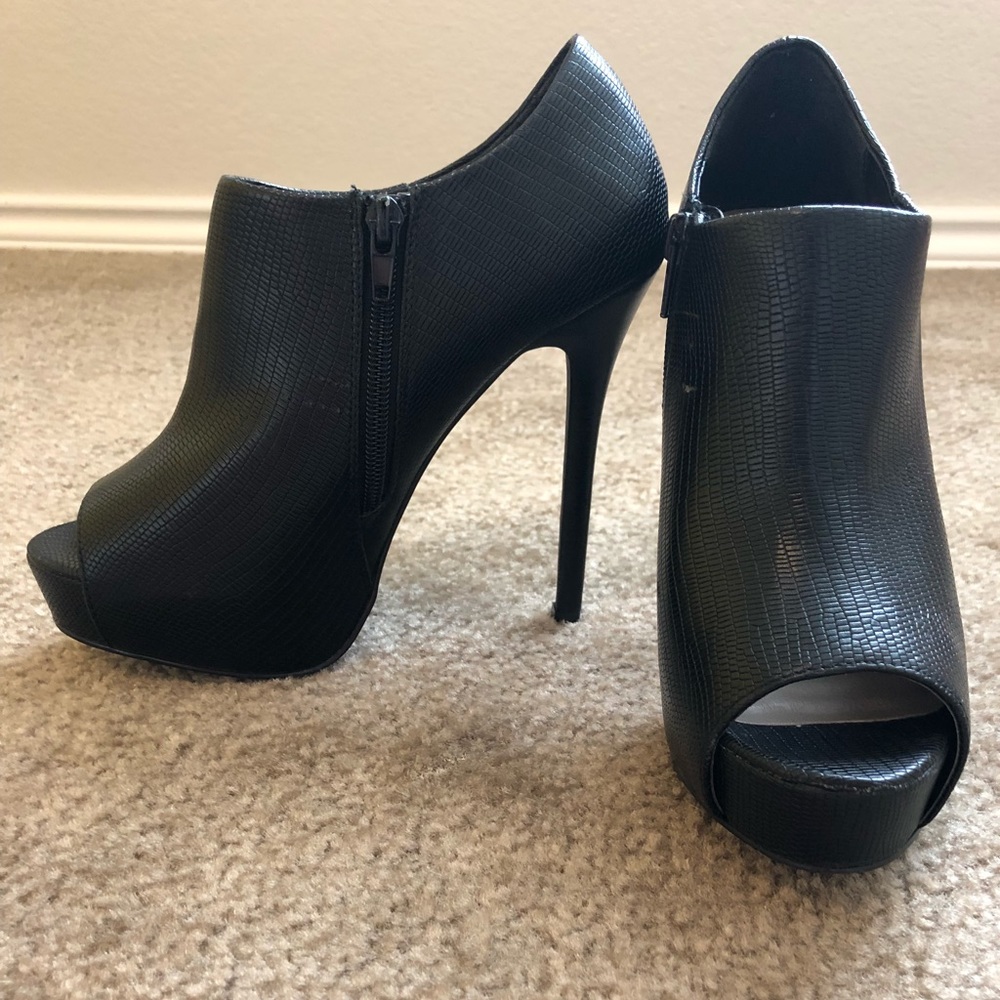 Steve Madden “Naydean” size 7 1/2